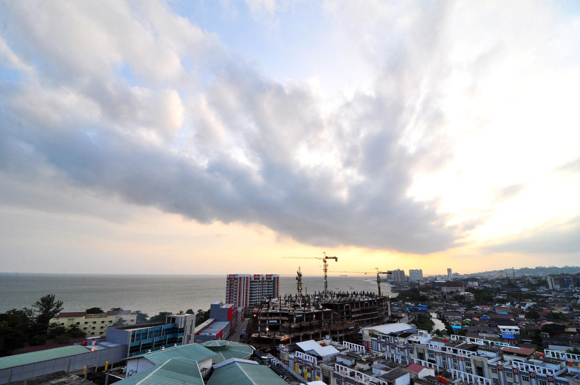 Grand Jatra Hotel Balikpapan Esterno foto